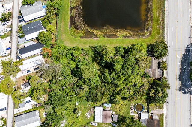 4401 S Haverhill Road, Lake Worth, FL 33463