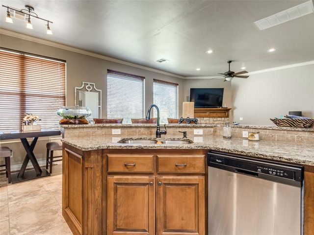 17820 Griffin Gate Drive, Edmond, OK 73012