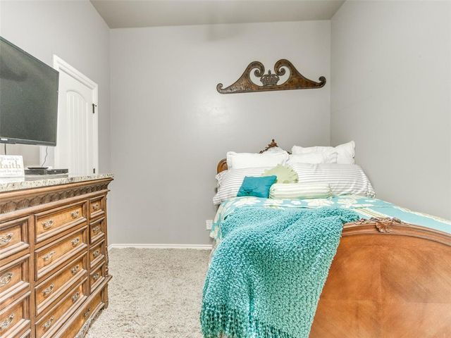 17820 Griffin Gate Drive, Edmond, OK 73012