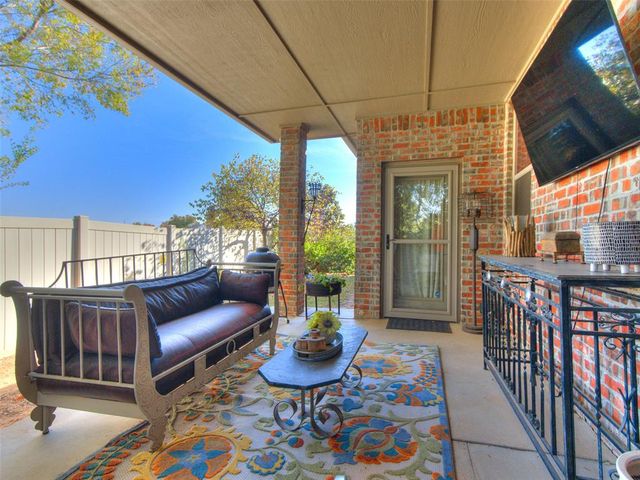 17820 Griffin Gate Drive, Edmond, OK 73012