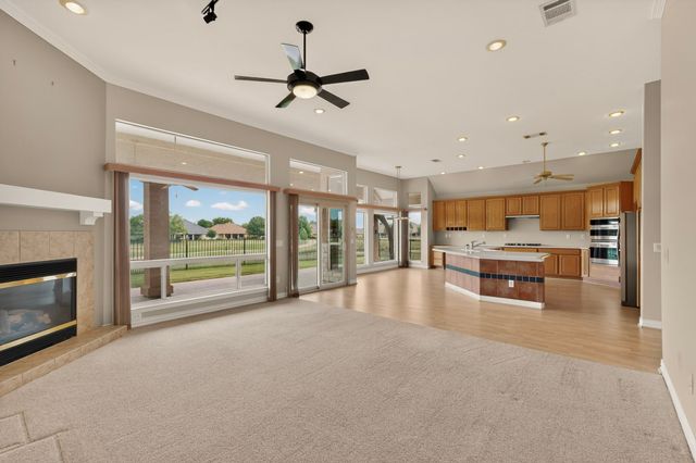 9313 Grandview Drive, Denton, TX 76207