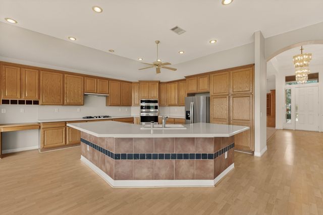 9313 Grandview Drive, Denton, TX 76207