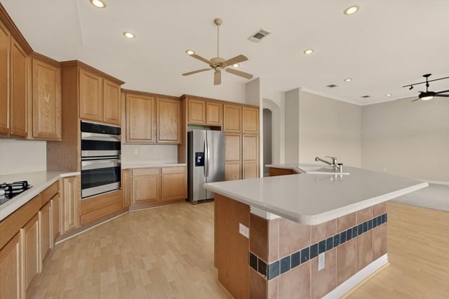 9313 Grandview Drive, Denton, TX 76207