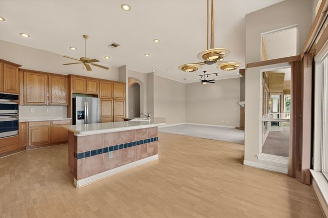 9313 Grandview Drive, Denton, TX 76207