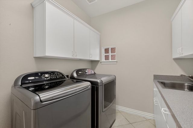9313 Grandview Drive, Denton, TX 76207