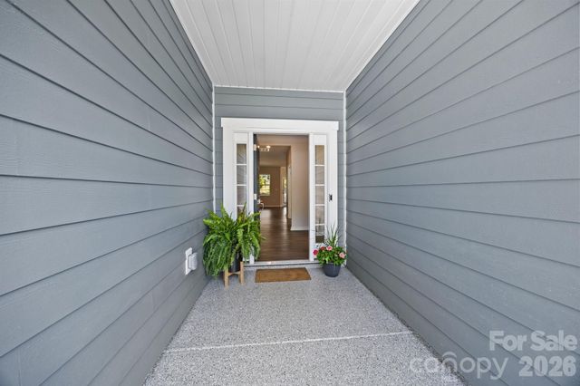 3061 Rosseau Lane, Mount Holly, NC 28120
