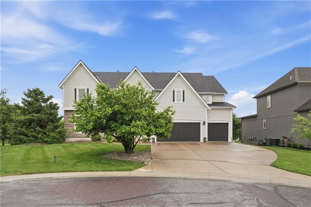 15505 Canterbury Street, Overland Park, KS 66224