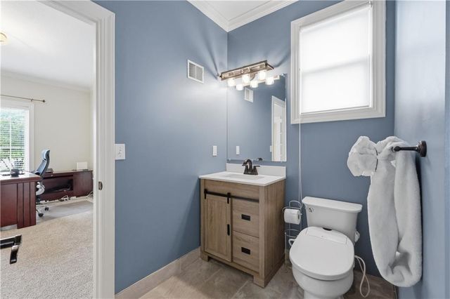15505 Canterbury Street, Overland Park, KS 66224