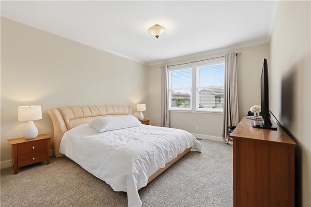 15505 Canterbury Street, Overland Park, KS 66224