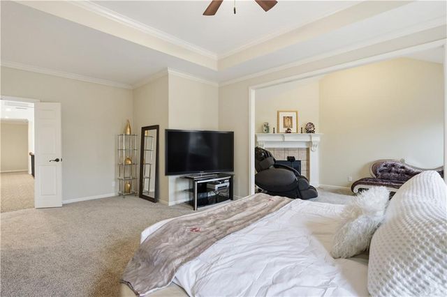 15505 Canterbury Street, Overland Park, KS 66224