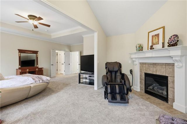 15505 Canterbury Street, Overland Park, KS 66224
