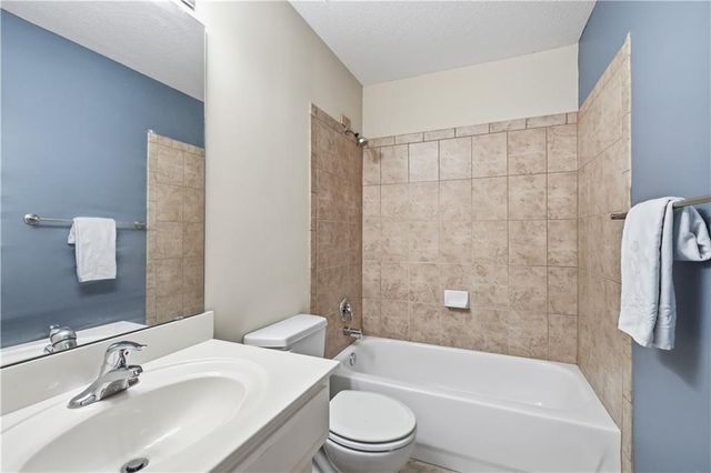15505 Canterbury Street, Overland Park, KS 66224