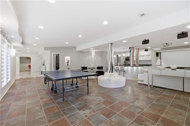 15505 Canterbury Street, Overland Park, KS 66224