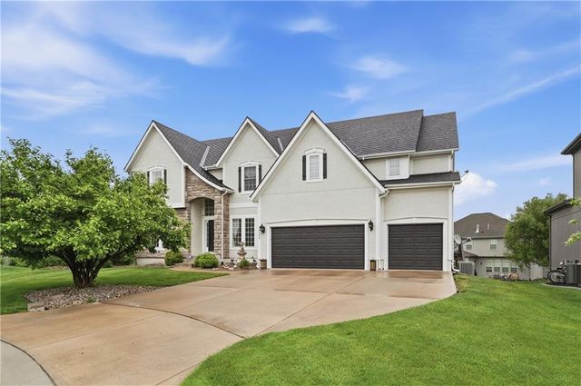 15505 Canterbury Street, Overland Park, KS 66224