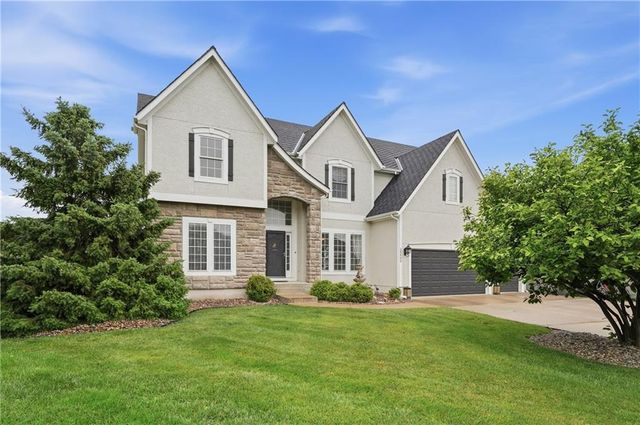15505 Canterbury Street, Overland Park, KS 66224