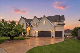 15505 Canterbury Street, Overland Park, KS 66224