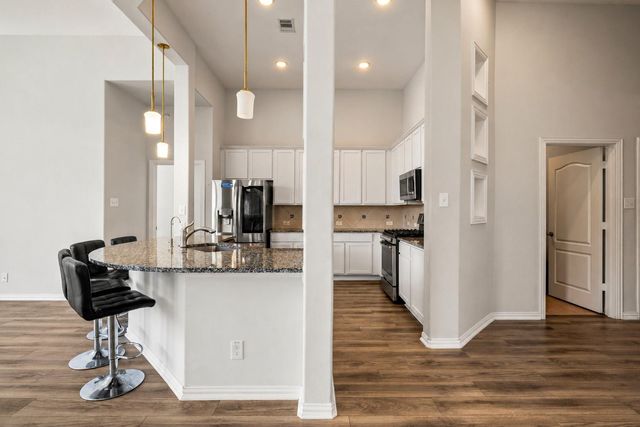 8803 W Crescent Lake Circle, Baytown, TX 77521