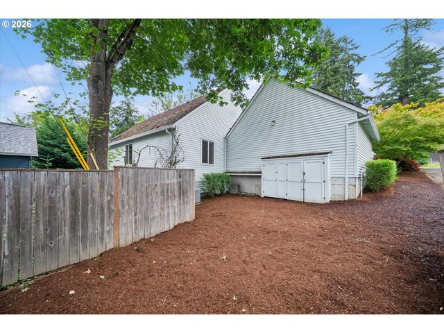 4684 Sw FLOWER Pl, Portland, OR 97221