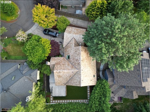 4684 Sw FLOWER Pl, Portland, OR 97221