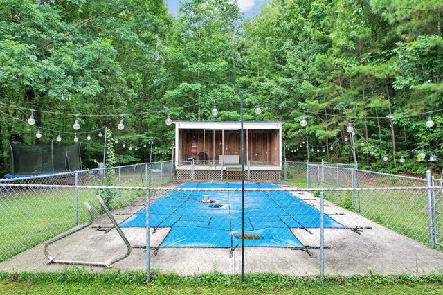 4500 Waterlevel Highway, Cleveland, TN 37323