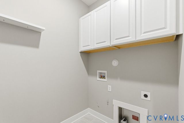 7012 Stafford Park Dr, Moseley, VA 23120