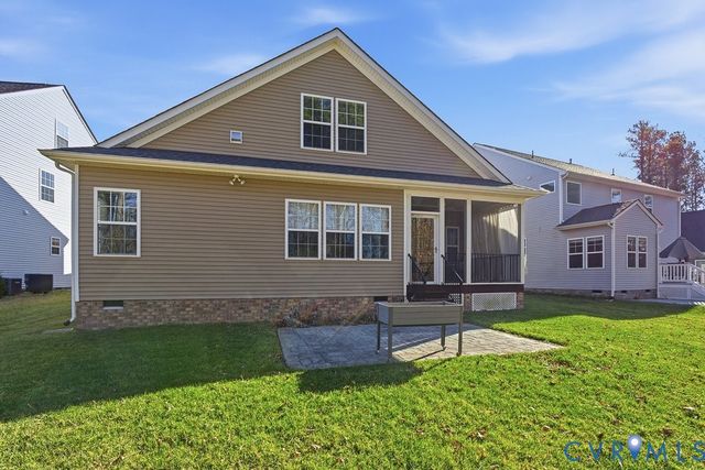 7012 Stafford Park Dr, Moseley, VA 23120