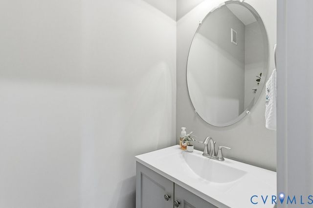 7012 Stafford Park Dr, Moseley, VA 23120