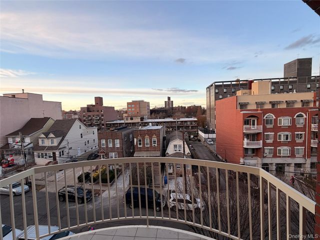 112-26 38th Avenue 4B, Corona, NY 11368