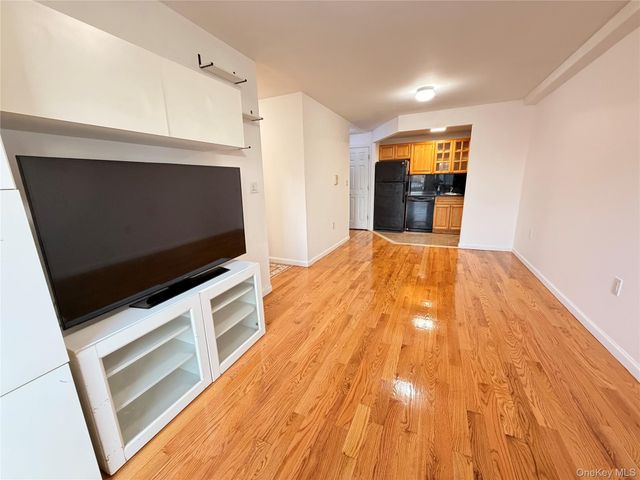 112-26 38th Avenue 4B, Corona, NY 11368