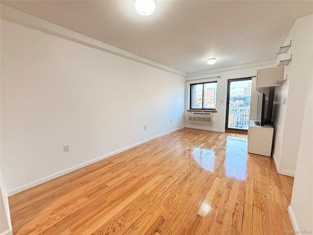 112-26 38th Avenue 4B, Corona, NY 11368