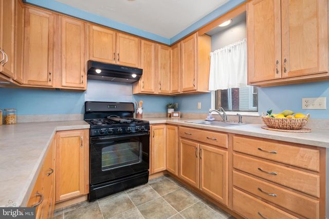 39 W DURHAM ST, Philadelphia, PA 19119