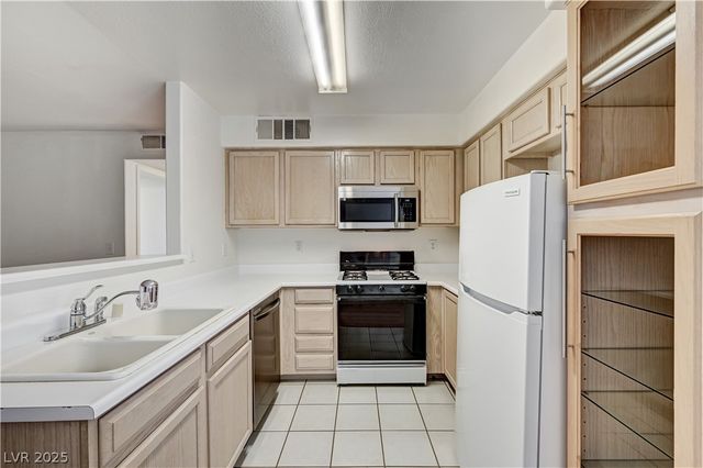 3041 Casey Drive 102, Las Vegas, NV 89120