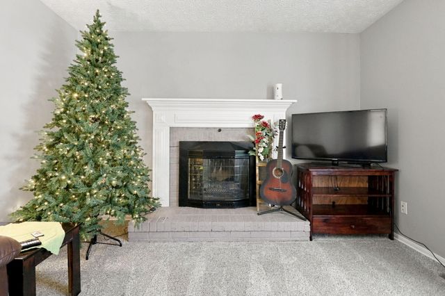 12 Sassafrass Lane, Florence, KY 41042