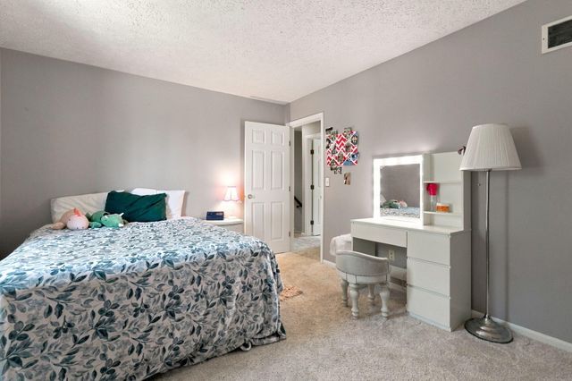 12 Sassafrass Lane, Florence, KY 41042