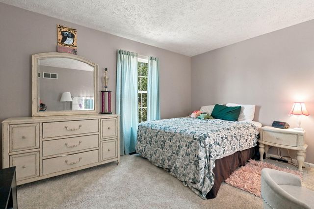 12 Sassafrass Lane, Florence, KY 41042