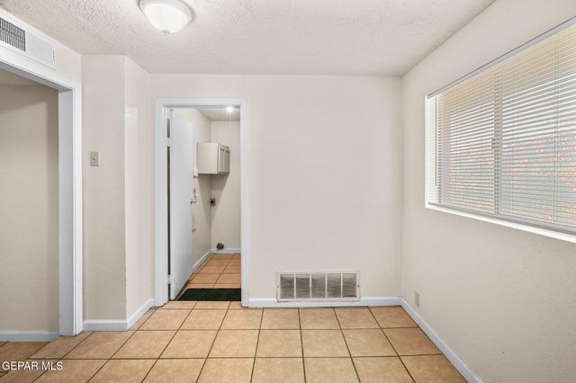 2719 SACRAMENTO Avenue, El Paso, TX 79930