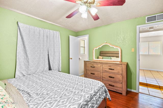 2719 SACRAMENTO Avenue, El Paso, TX 79930