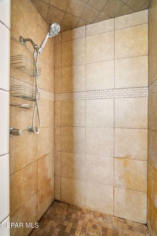 2719 SACRAMENTO Avenue, El Paso, TX 79930