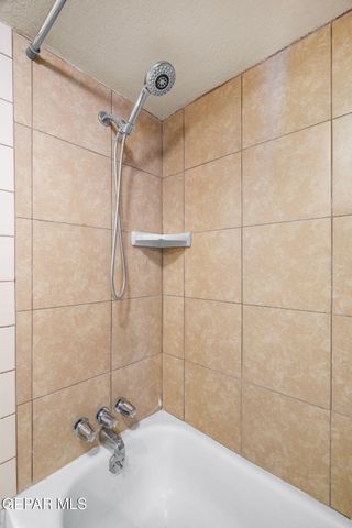 2719 SACRAMENTO Avenue, El Paso, TX 79930