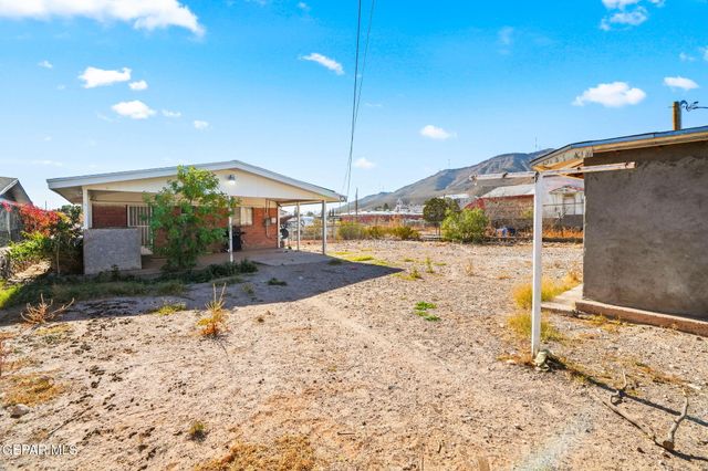 2719 SACRAMENTO Avenue, El Paso, TX 79930