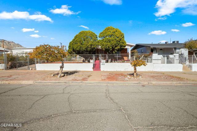 2719 SACRAMENTO Avenue, El Paso, TX 79930
