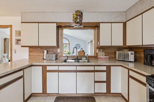 8260 Birch Run Road, Arbela Township, MI 48746