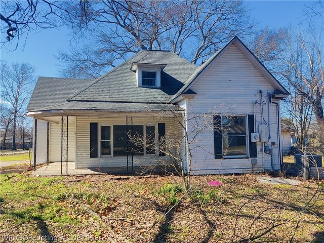 303 Seventh Street, Charleston, AR 72933