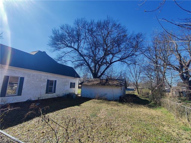 303 Seventh Street, Charleston, AR 72933