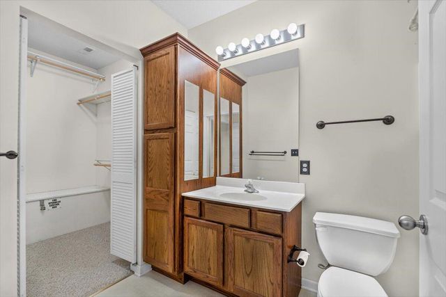 1100 KENNESAW RIDGE RD 504, Columbia, MO 65202