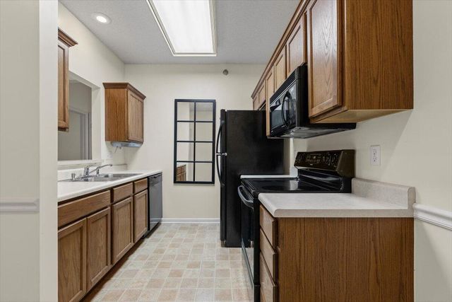 1100 KENNESAW RIDGE RD 504, Columbia, MO 65202