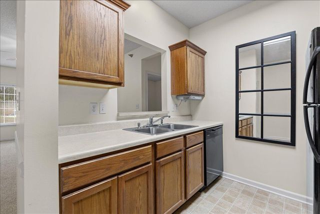 1100 KENNESAW RIDGE RD 504, Columbia, MO 65202