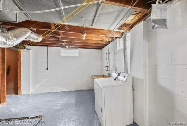 19123 Margareta Street, Detroit, MI 48219