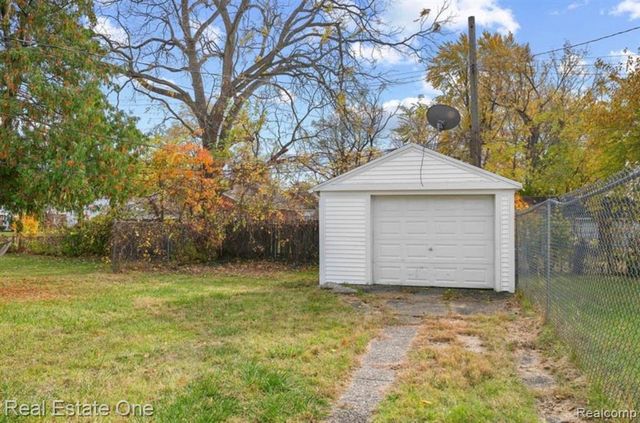 19123 Margareta Street, Detroit, MI 48219