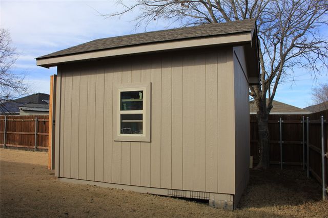 640 Mooney Drive, Saginaw, TX 76179